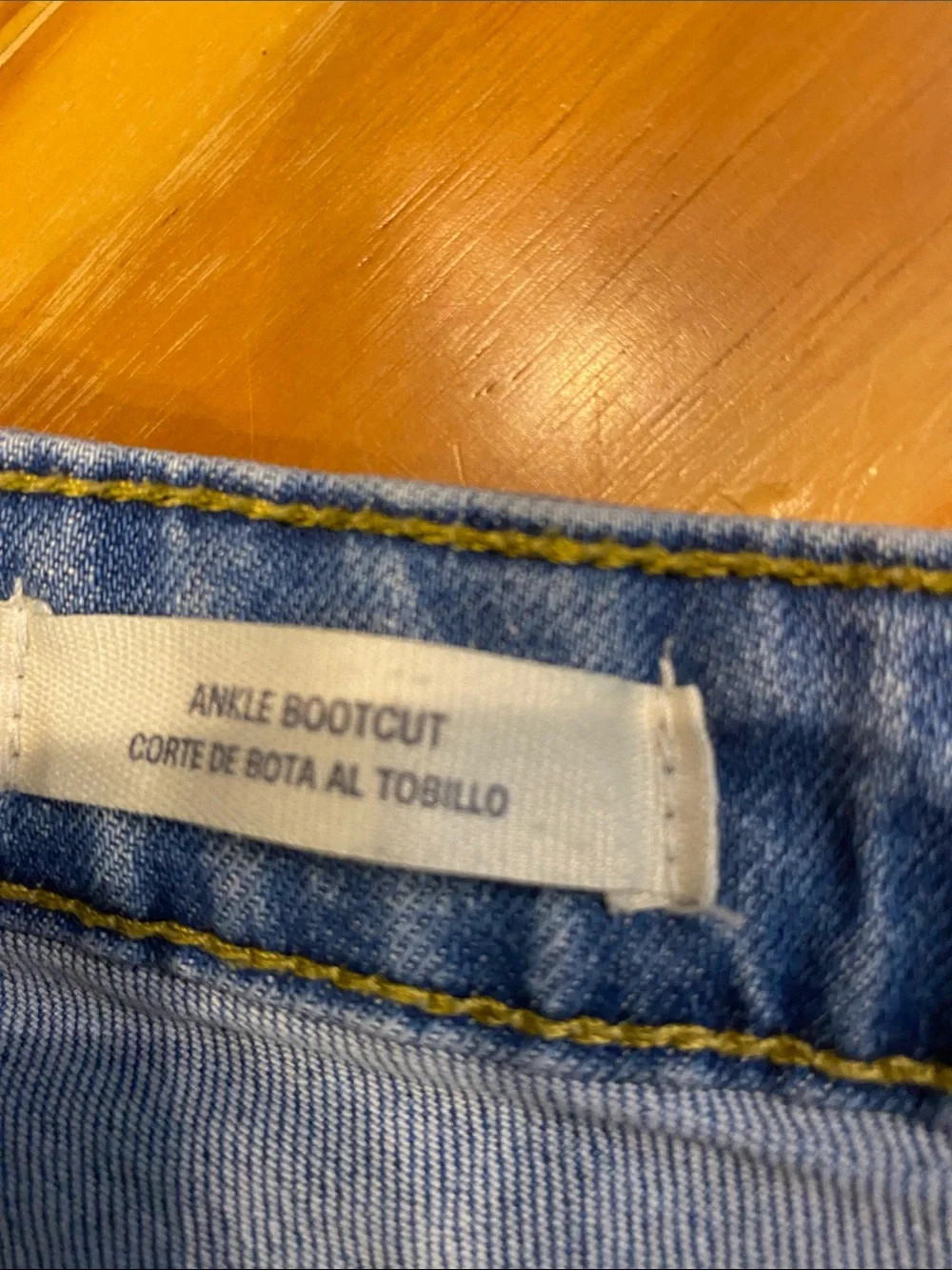 Universal Thread Light Wash Wide Leg Crop Jeans